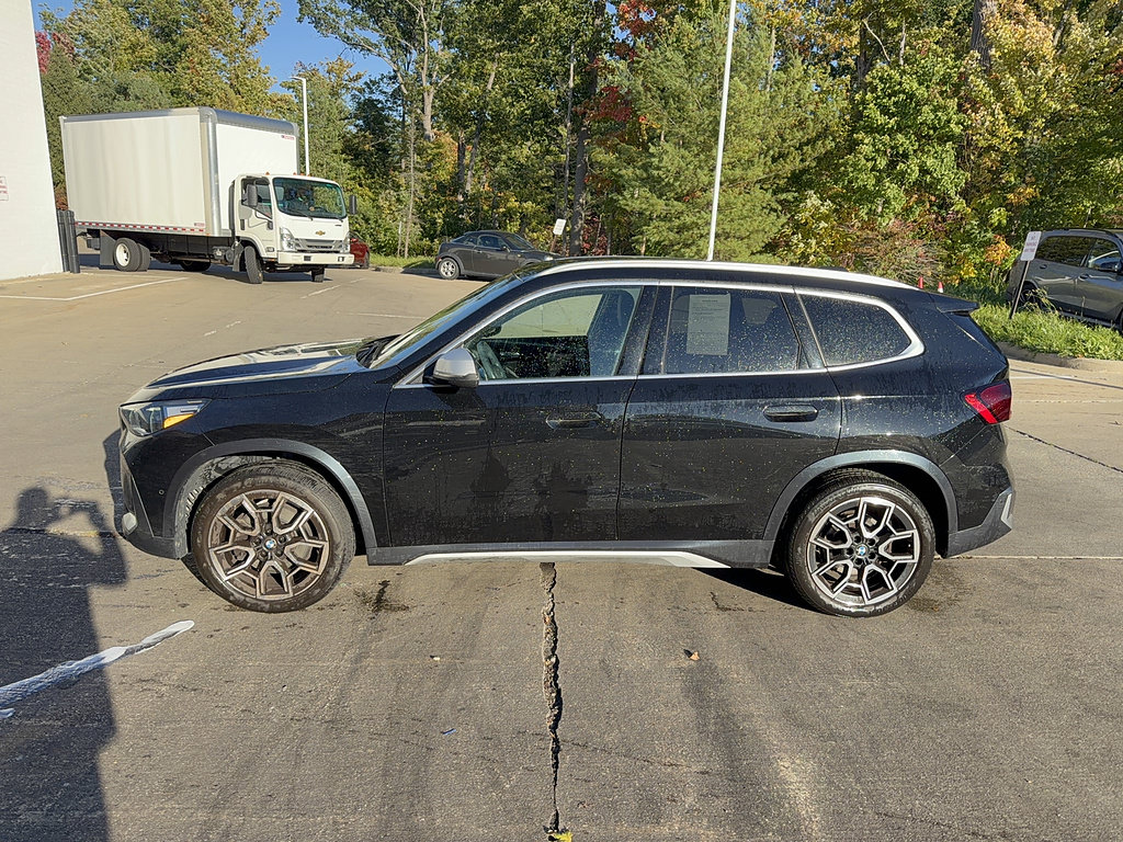 Used 2024 BMW X1 xDrive28i w/ Convenience Package AWD/4WD image 2