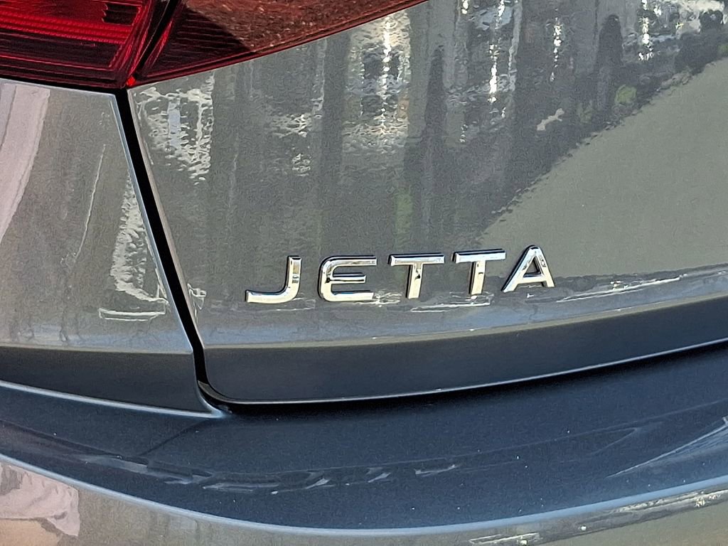 Used 2024 Volkswagen Jetta SE image 31