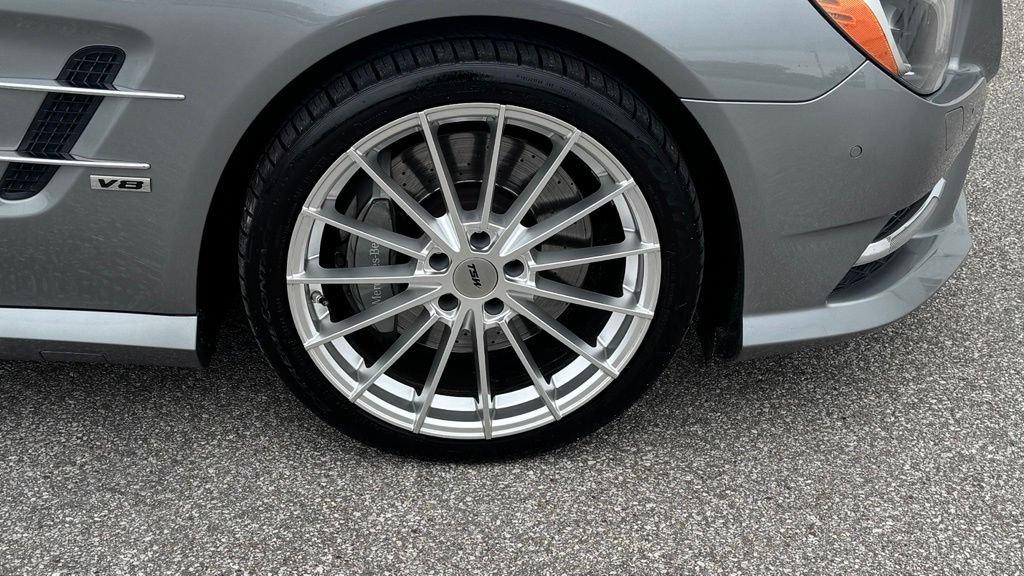 Used 2013 Mercedes-Benz SL 550 image 13