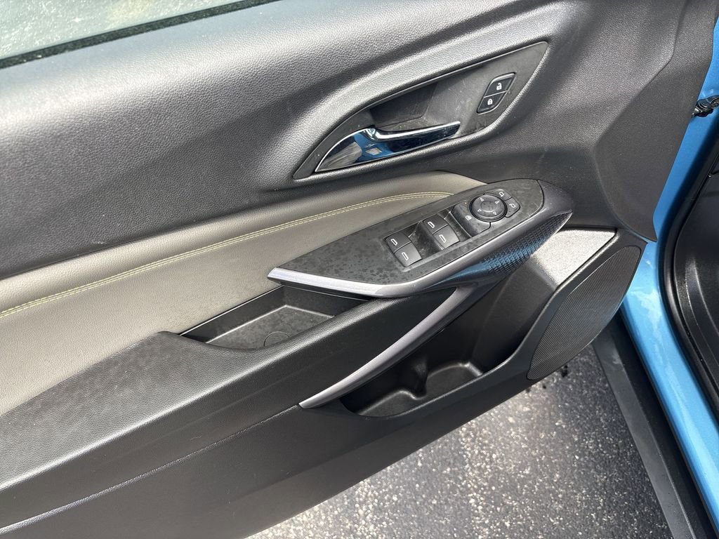 Used 2025 Chevrolet Trax ACTIV w/ Driver Confidence Package image 15