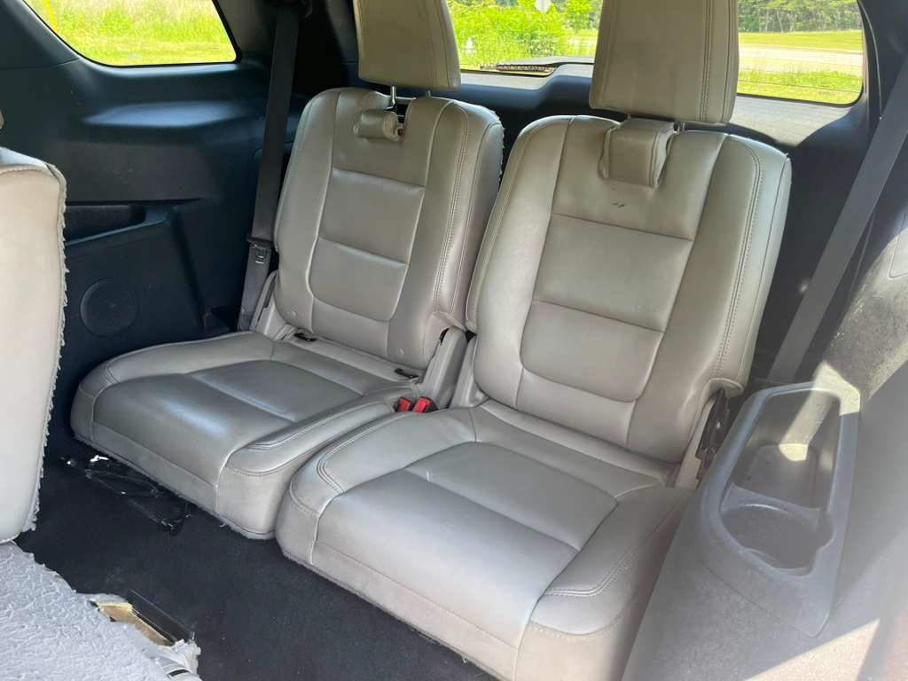 Used 2012 Ford Explorer XLT FWD image 12