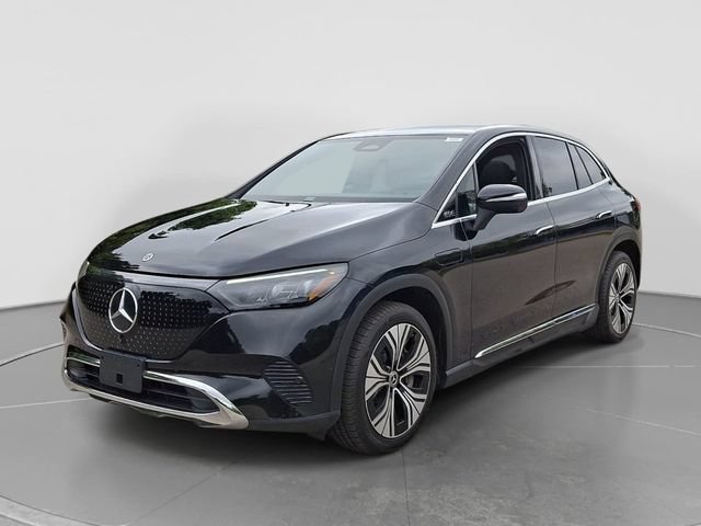 Used 2023 Mercedes-Benz EQE 350+ 4MATIC SUV image 3