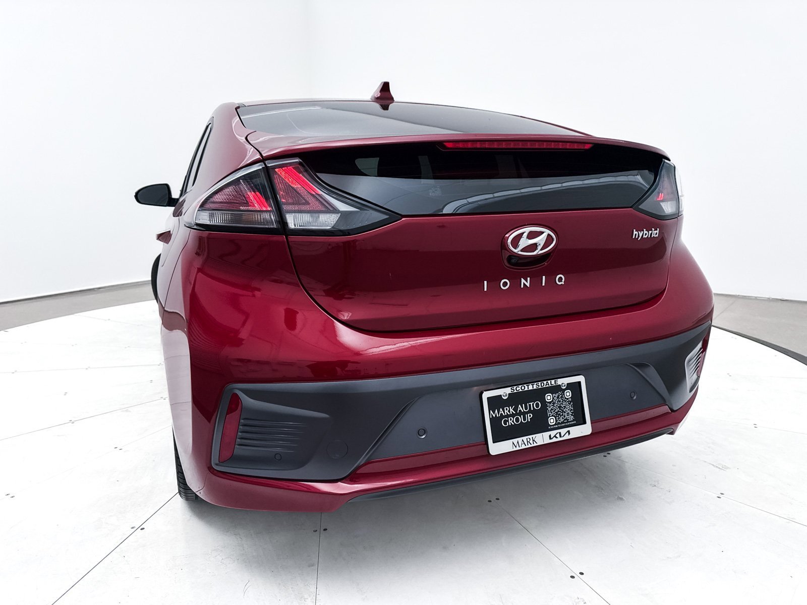 Used 2021 Hyundai Ioniq Limited image 10