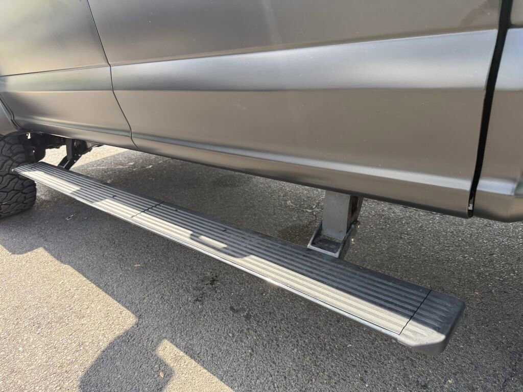 Used 2022 Ford F450 Platinum w/ FX4 Off-Road Package AWD/4WD image 33