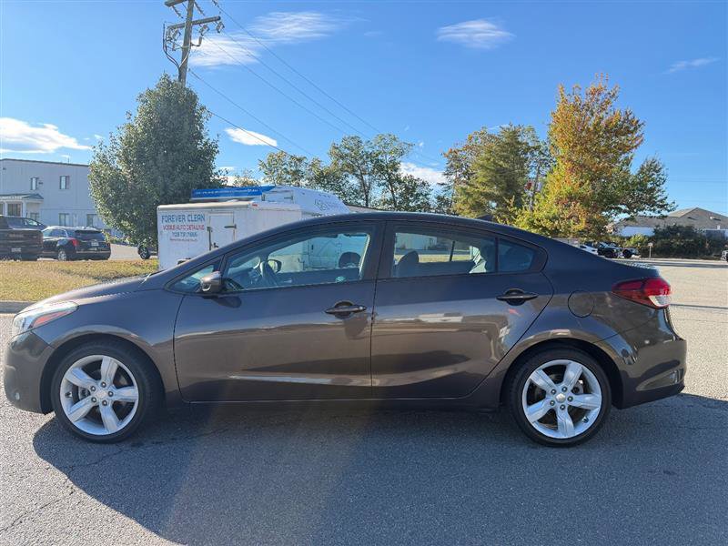 Used 2013 Kia Optima LX FWD image 2