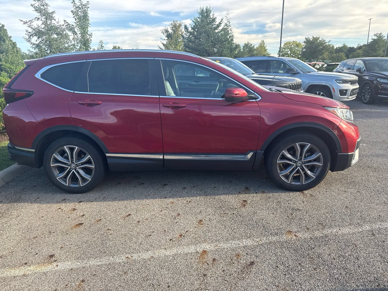 Used 2021 Honda CR-V Touring image 4