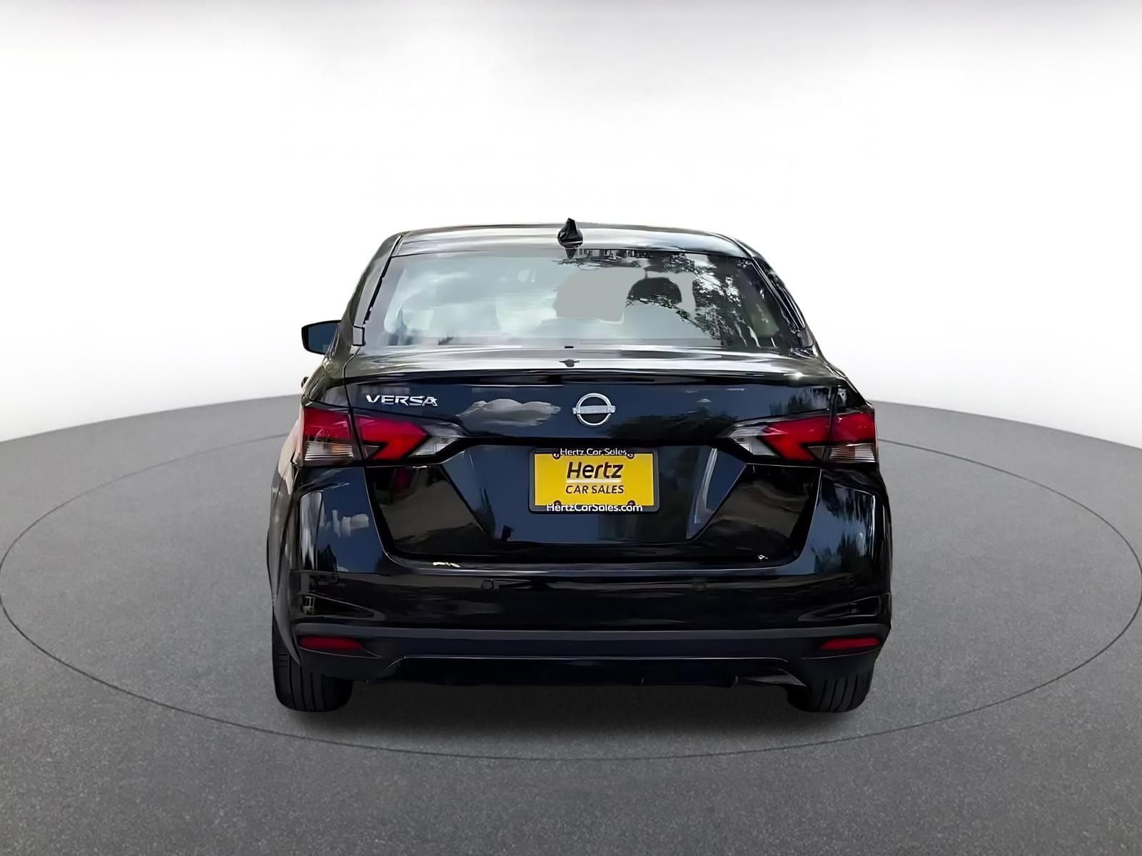 Used 2025 Nissan Versa SV FWD image 12