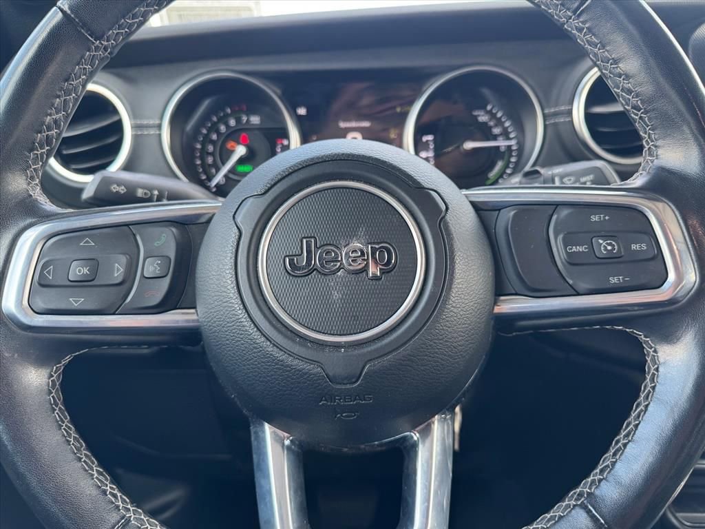 Used 2022 Jeep Wrangler Unlimited Sahara w/ Cold Weather Group image 15