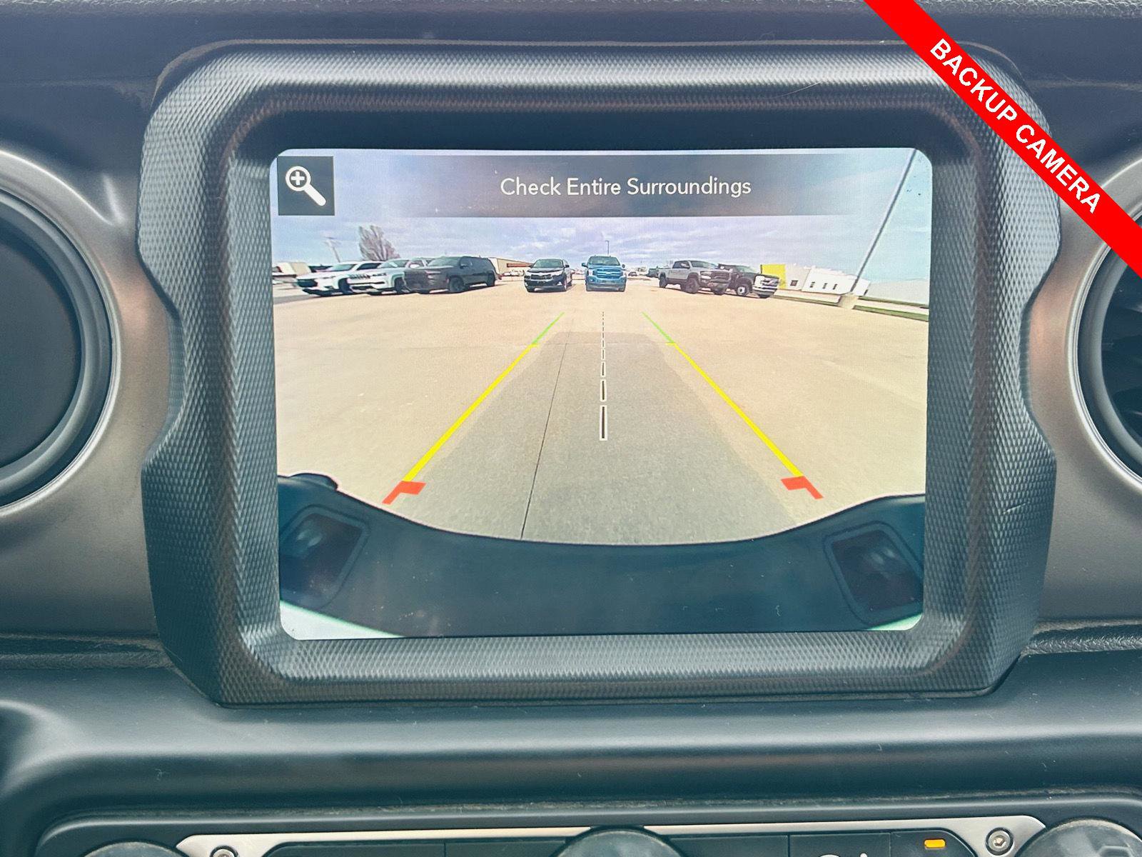 Used 2022 Jeep Gladiator Sport image 5