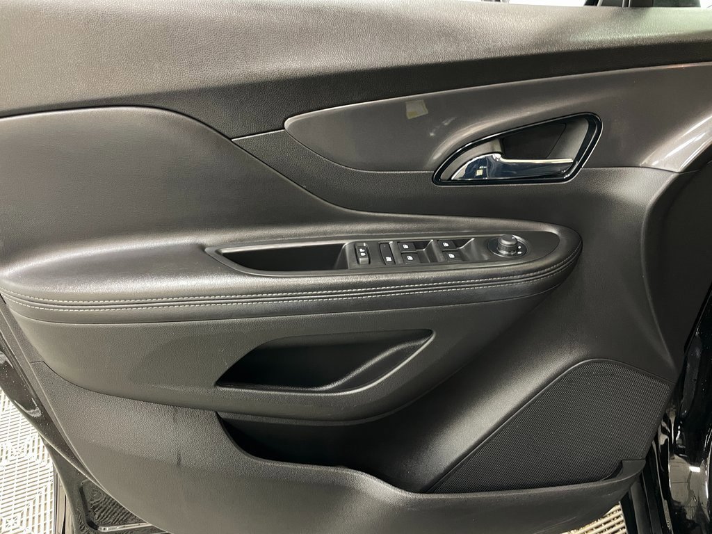 Certified 2022 Buick Encore Preferred w/ Safety Package II image 23