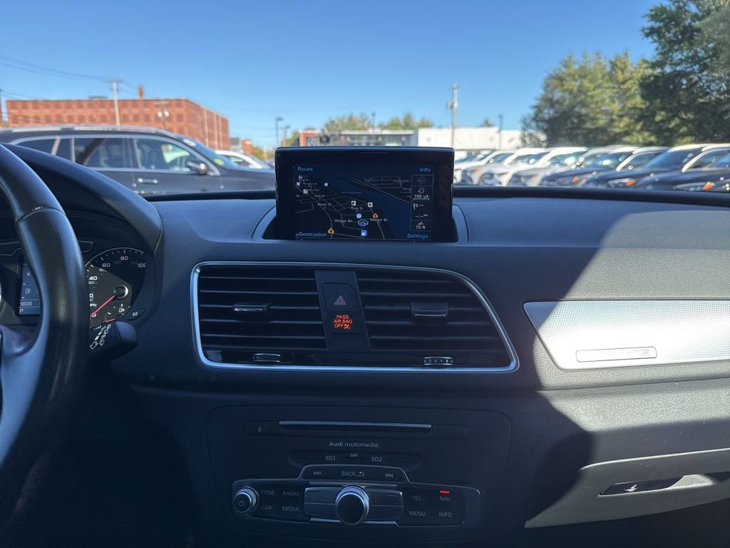 Used 2018 Audi Q3 2.0T Premium Plus w/ Premium Plus Package image 21