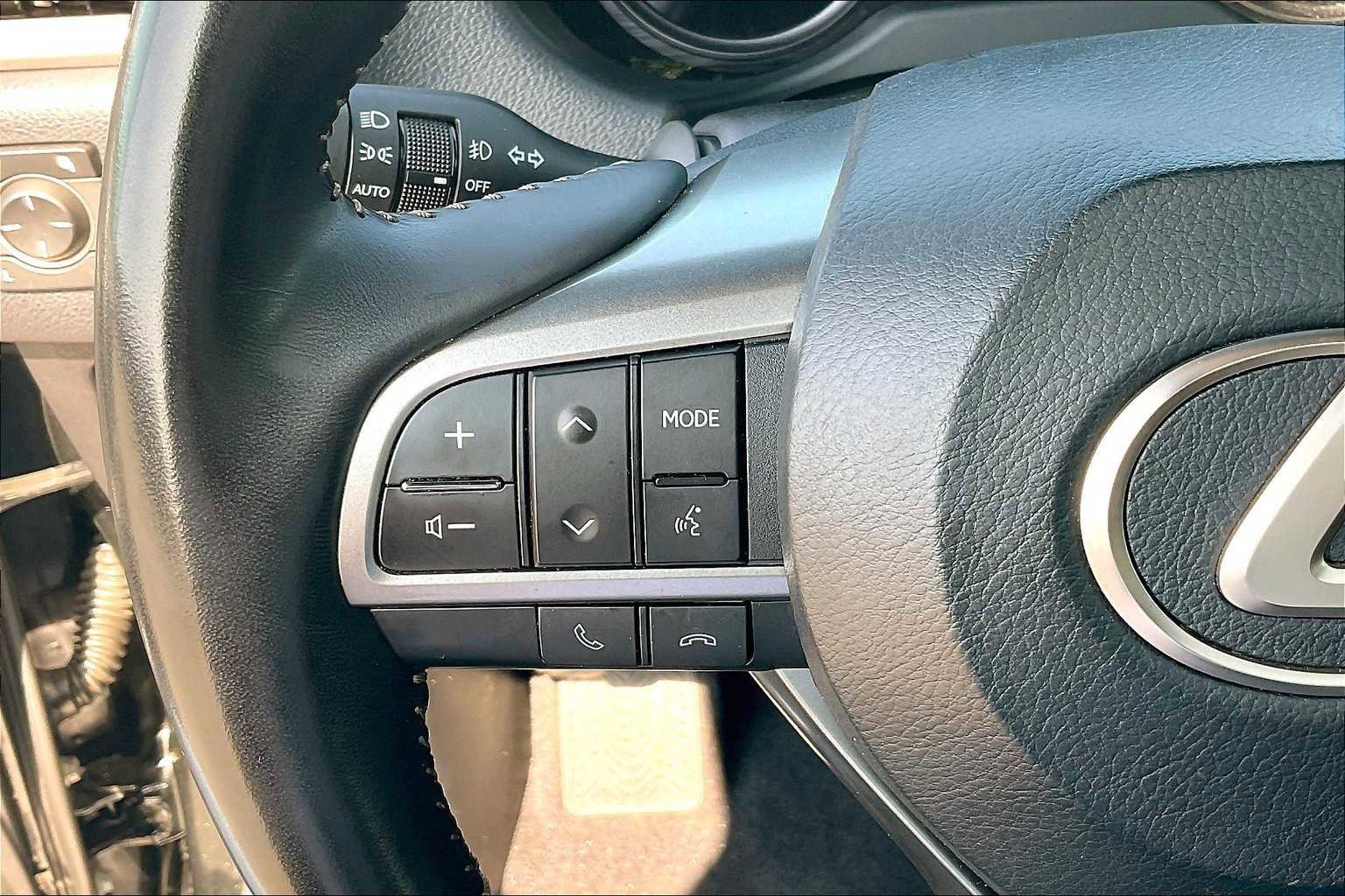 Used 2023 Lexus GX 460 Premium image 23