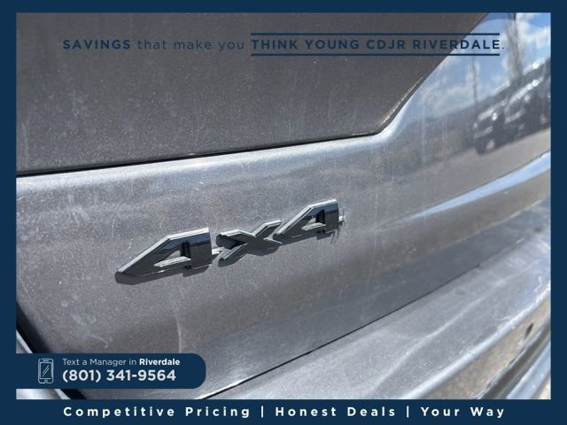 Used 2023 Jeep Grand Cherokee Altitude image 10