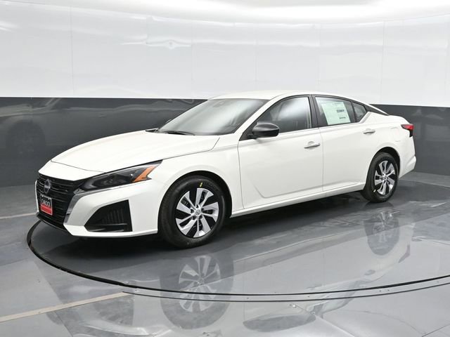 Used 2025 Nissan Altima 2.5 S FWD image 8