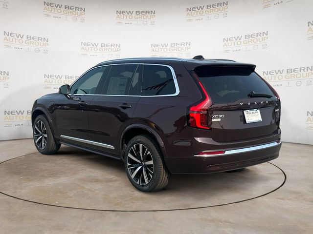 New 2025 Volvo XC90 T8 Core w/ Climate Package image 3