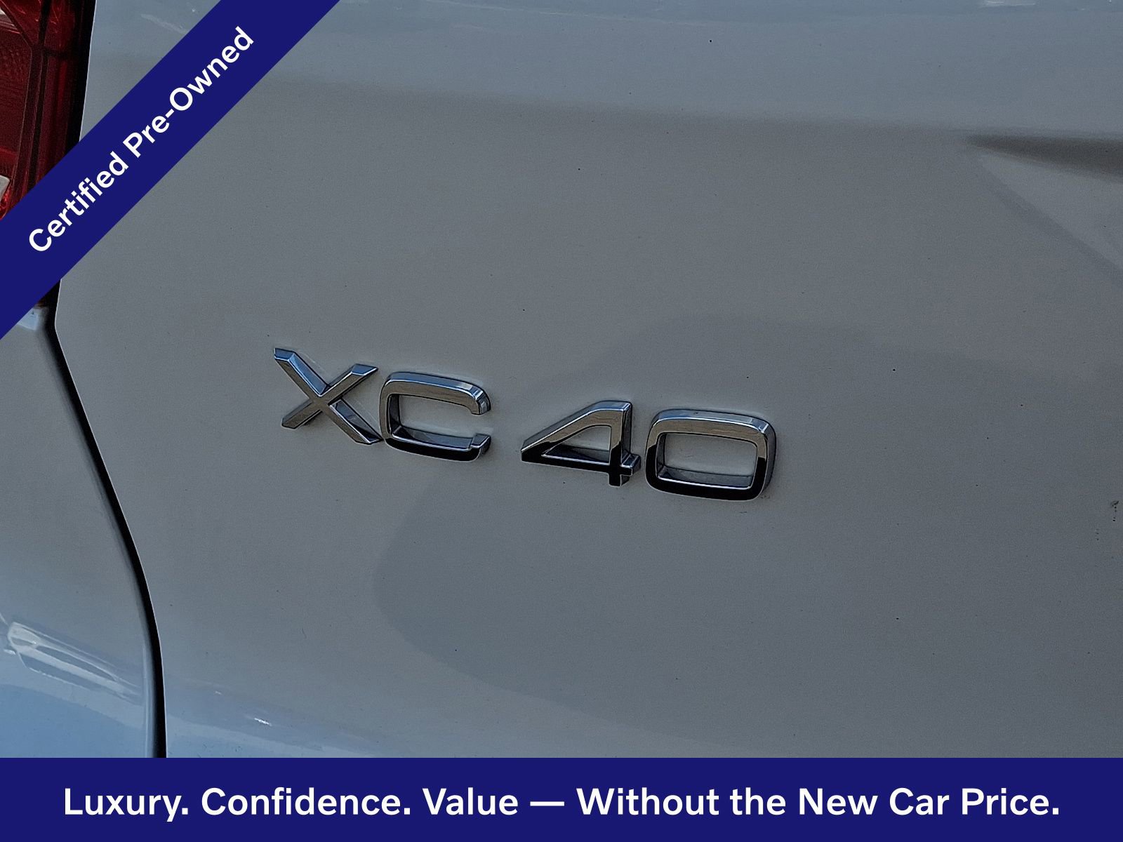 Used 2023 Volvo XC40 B5 Plus w/ Driver Assist Package AWD/4WD image 32