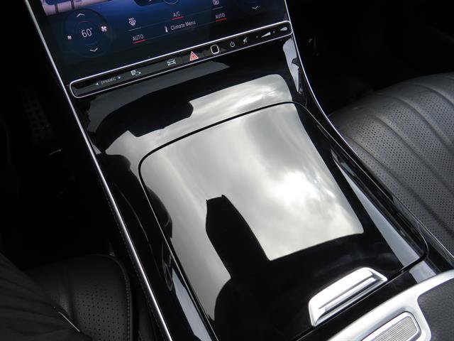 Certified 2022 Mercedes-Benz S 500 4MATIC w/ AMG Line Package image 17