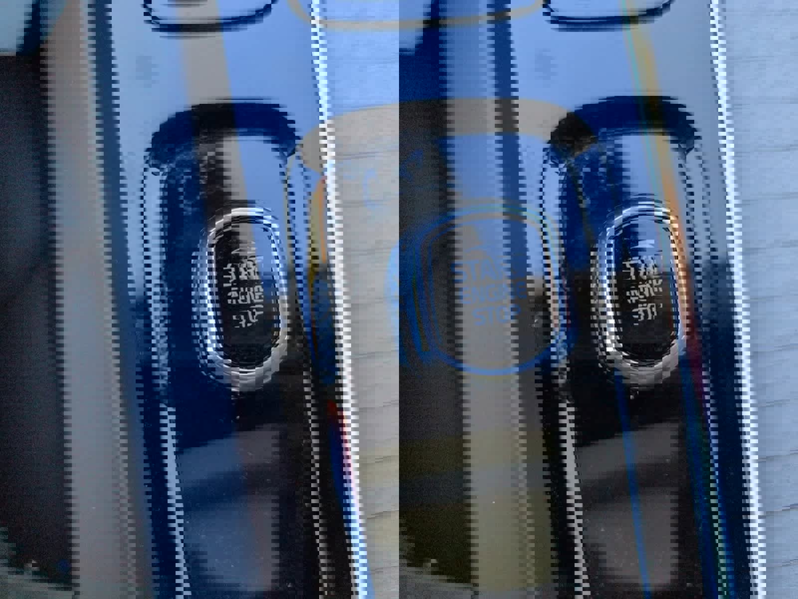 Used 2025 Volvo XC60 B5 Plus image 20