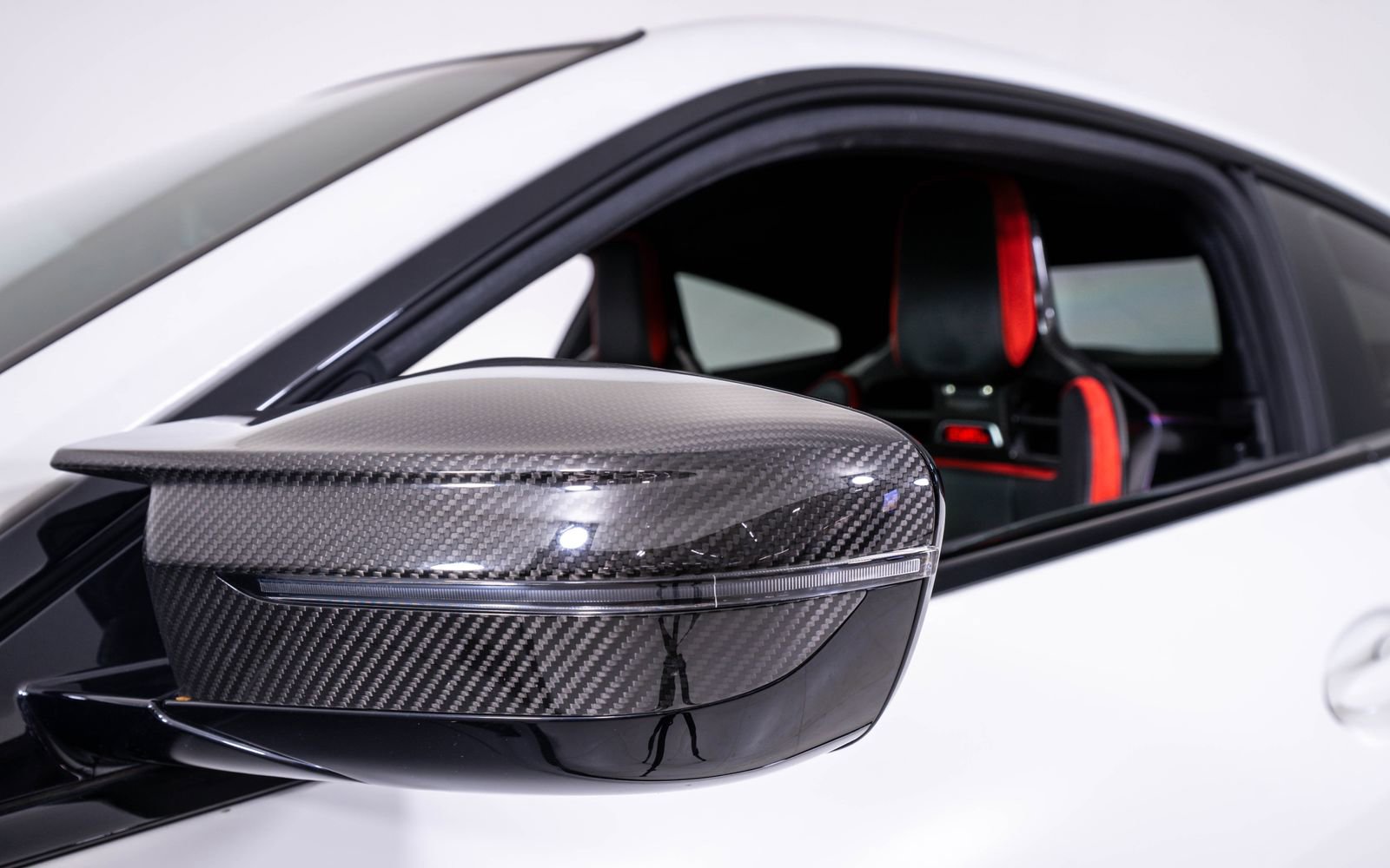 Used 2023 BMW M4 CSL image 13