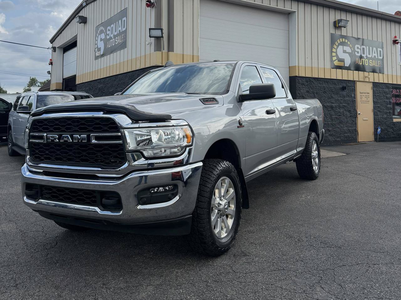 Used 2019 RAM 2500 Tradesman AWD/4WD image 1