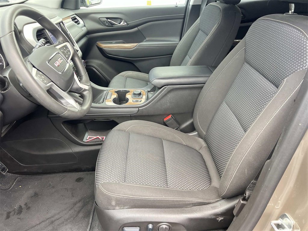 Certified 2023 GMC Acadia SLE w/ Driver Convenience Package image 16