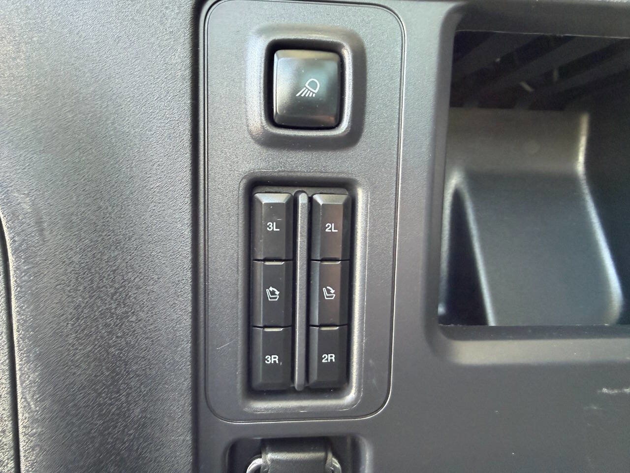 Used 2025 Ford Expedition Max Platinum image 35