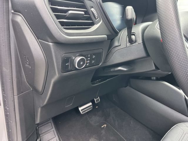 Used 2023 Ford Escape ST-Line Elite w/ Premium Technology Package AWD/4WD image 29