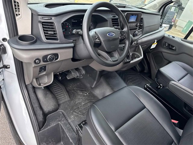 New 2025 Ford Transit 250 148 Medium Roof image 20