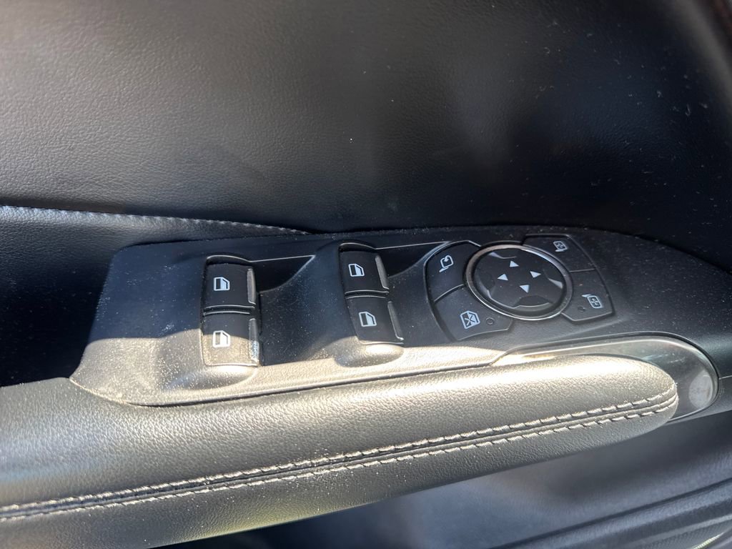 Used 2018 Lincoln MKC Select w/ Select Plus Package AWD/4WD image 16