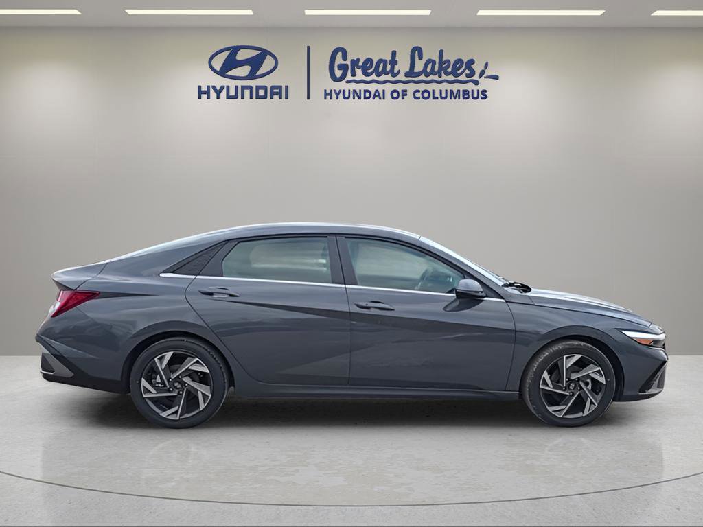 New 2026 Hyundai Elantra Limited FWD image 6