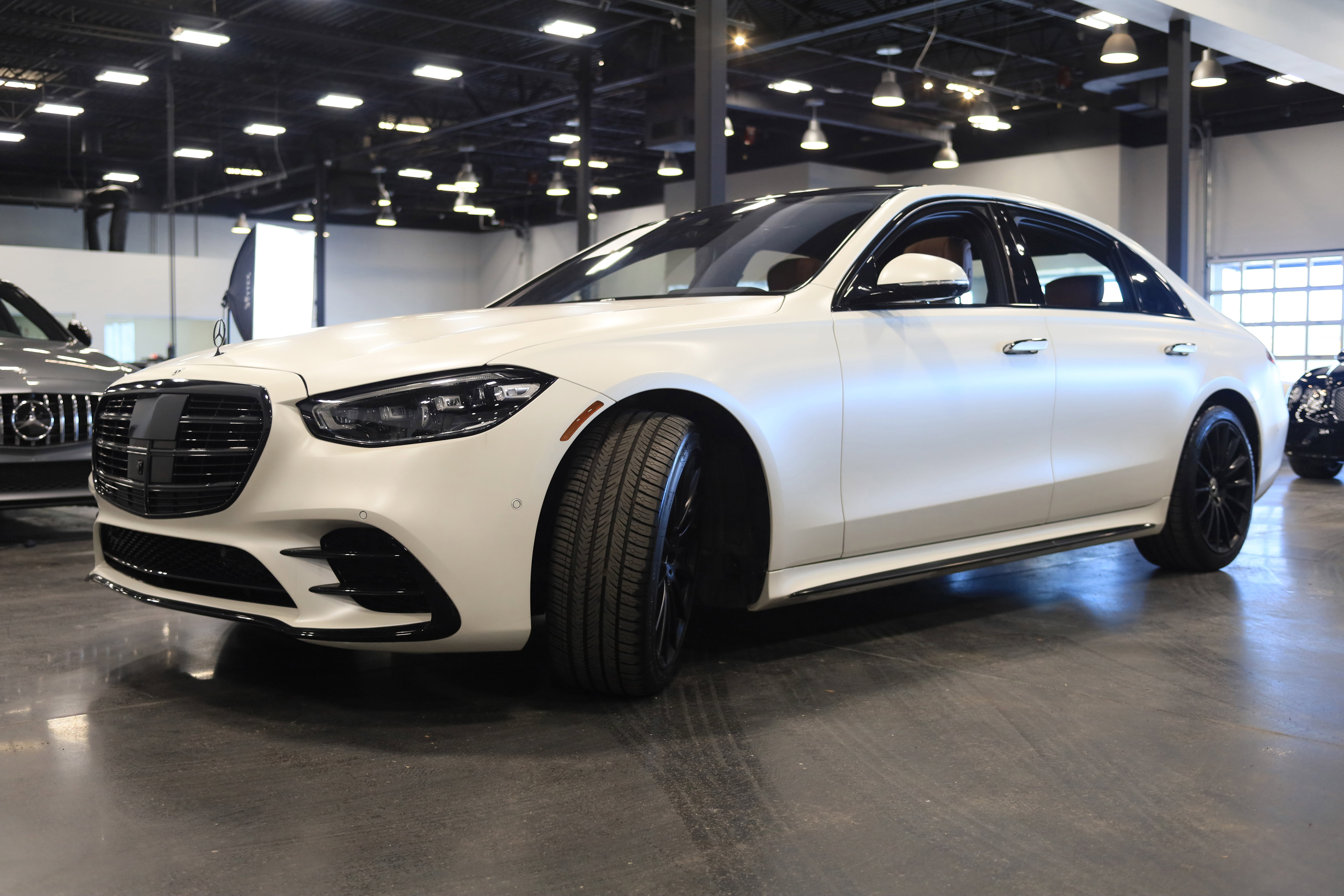 Used 2022 Mercedes-Benz S 580 4MATIC Sedan image 3