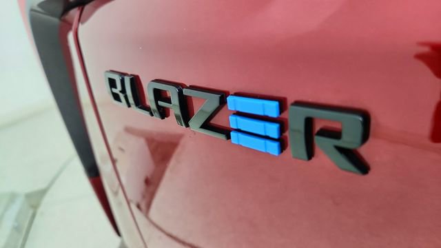 Used 2024 Chevrolet Blazer EV RS image 17