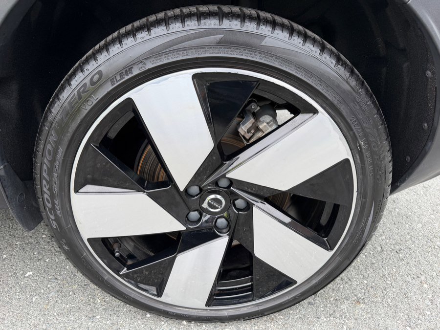 Used 2023 Volvo C40 P8 Recharge Ultimate AWD/4WD image 54