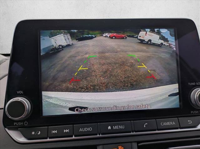 Used 2024 Nissan Altima 2.5 SV FWD image 13