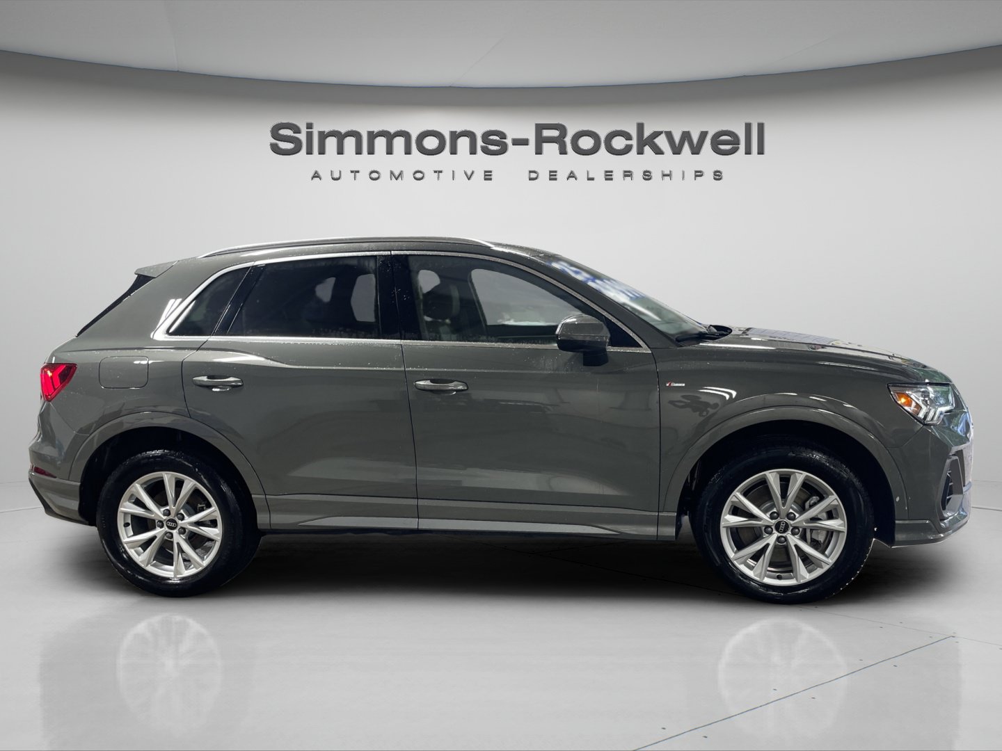 Used 2025 Audi Q3 2.0T Premium AWD/4WD image 6