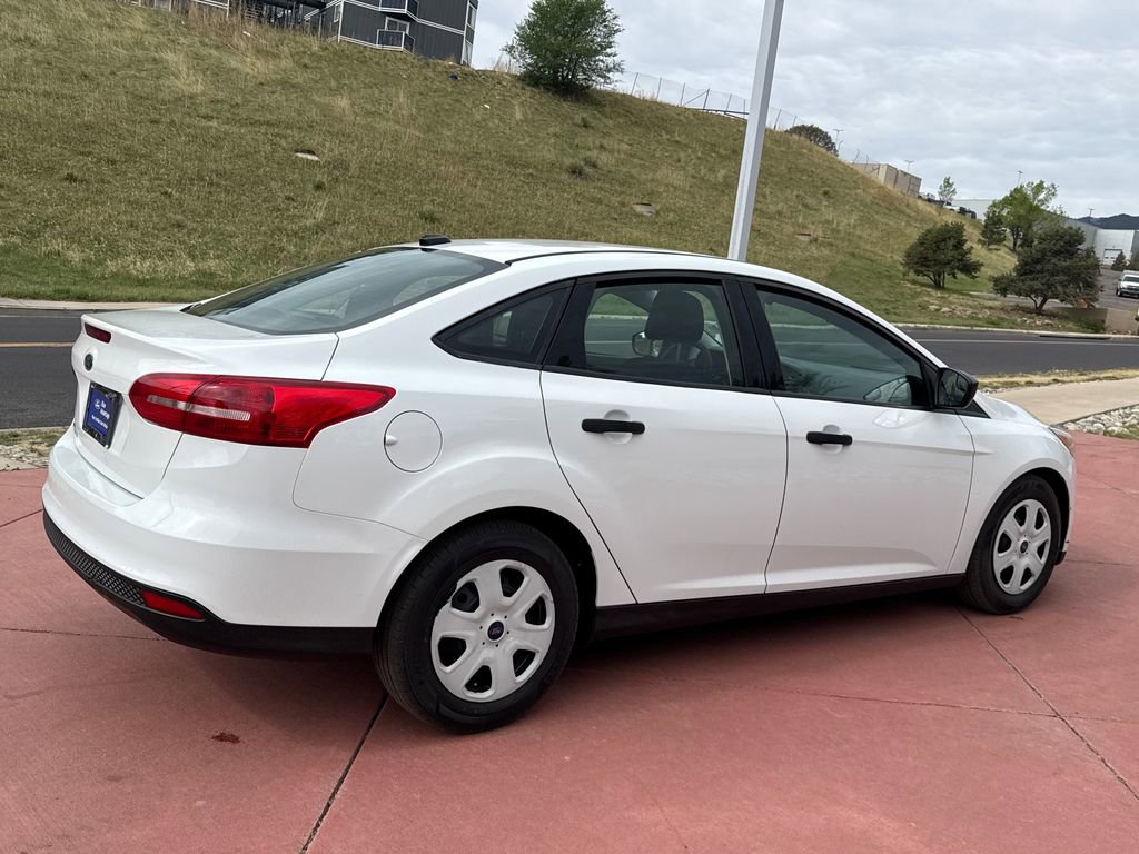 Certified 2018 Ford Focus S FWD image 8
