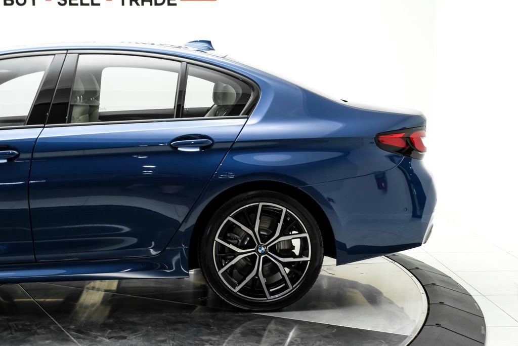 Used 2023 BMW 540i xDrive w/ M Sport Package AWD/4WD image 14