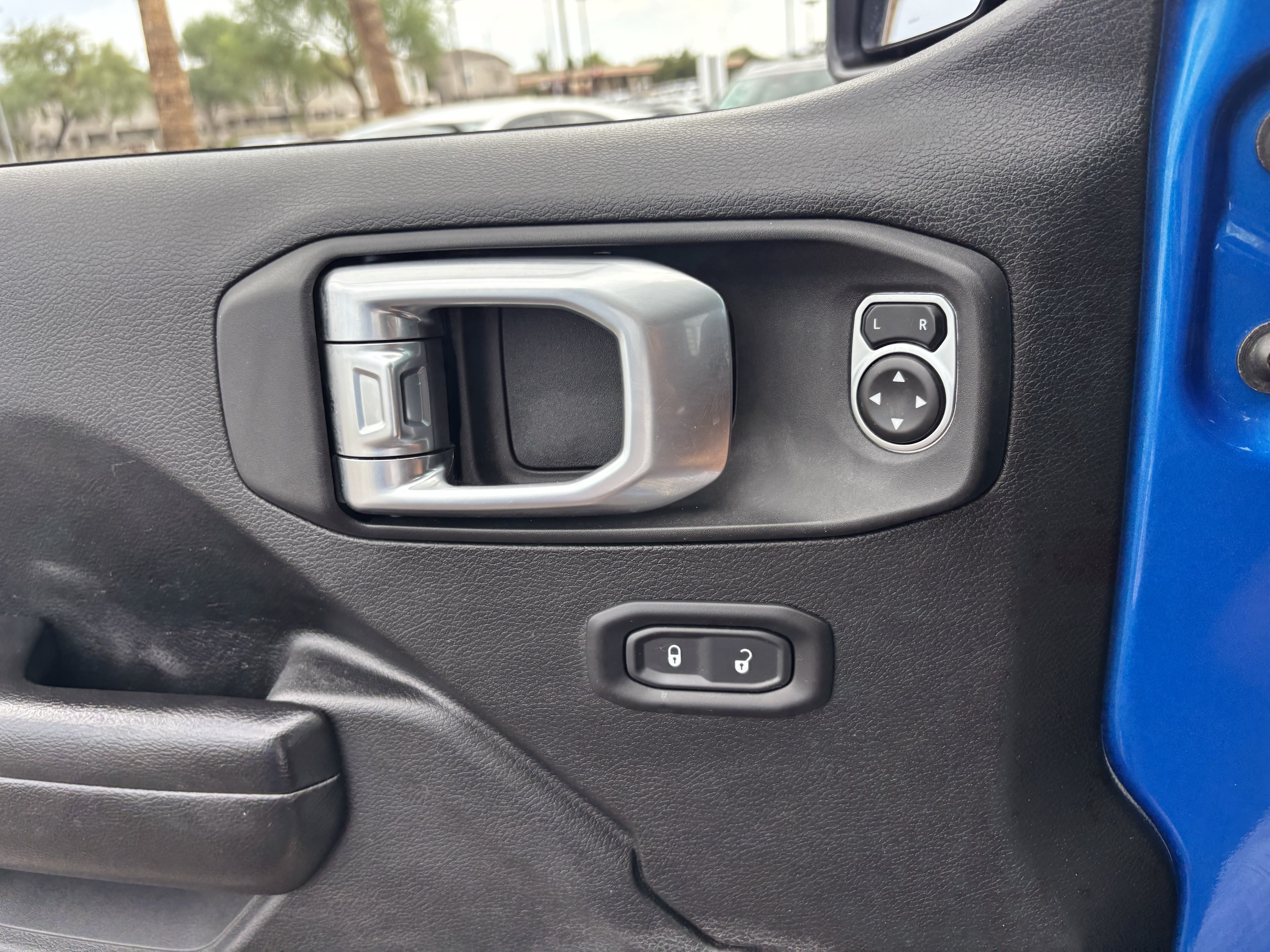 Used 2020 Jeep Gladiator Sport w/ Quick Order Package 24S AWD/4WD image 19