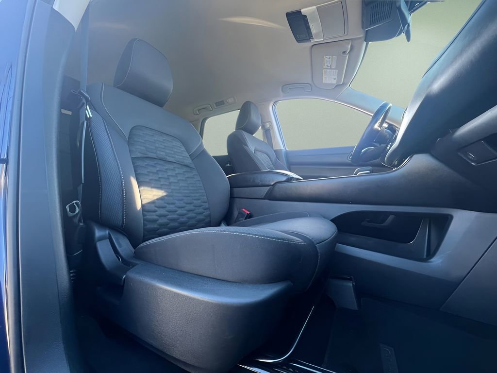 Used 2022 Nissan Pathfinder SV image 23