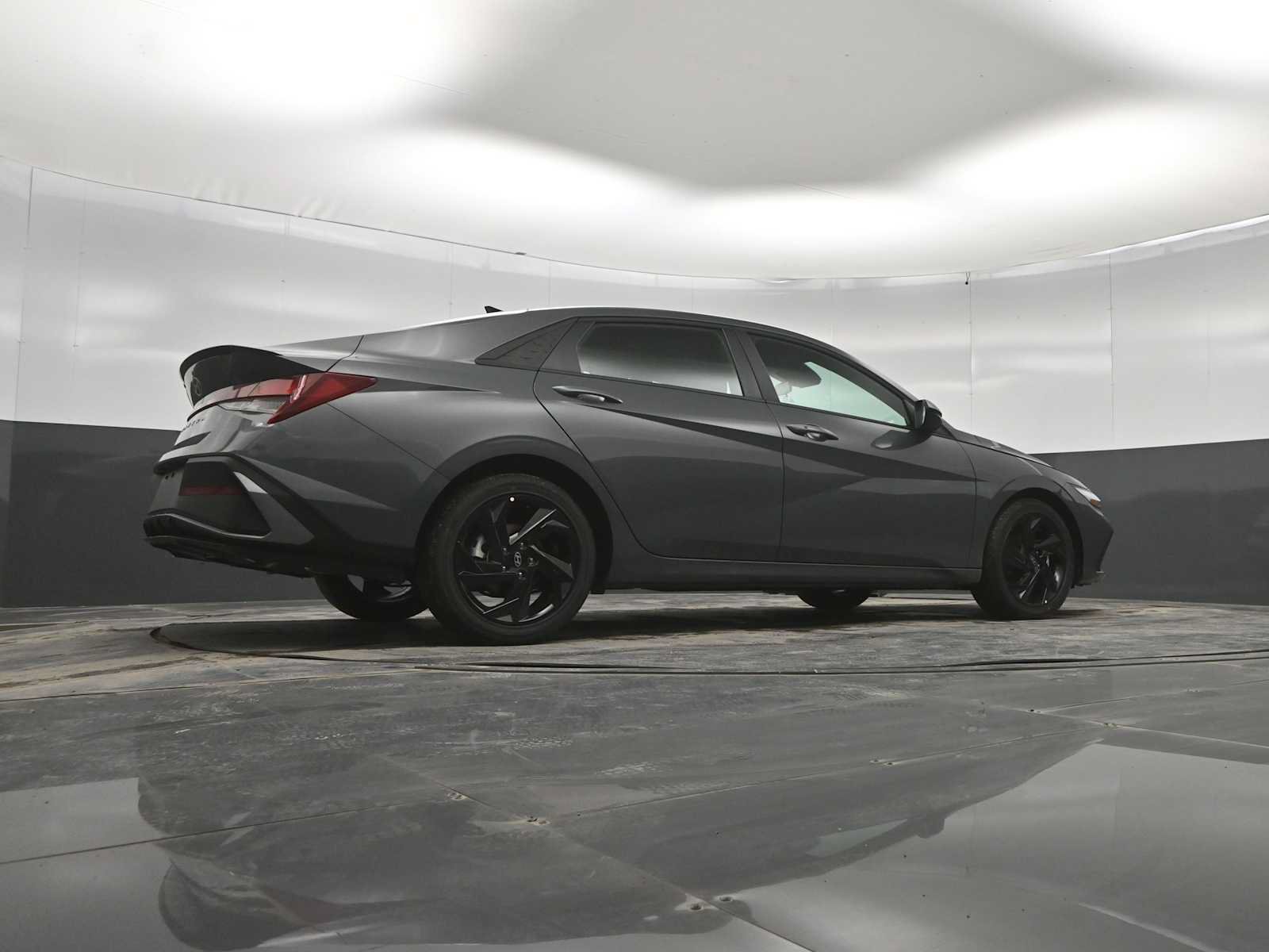 New 2026 Hyundai Elantra SEL Sport FWD image 38