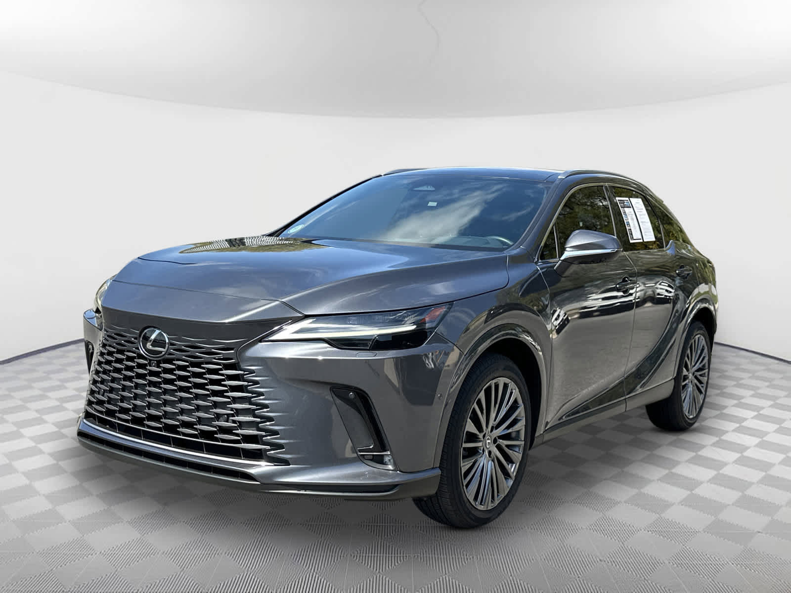 Used 2024 Lexus RX 350 FWD w/ Convenience Package image 3