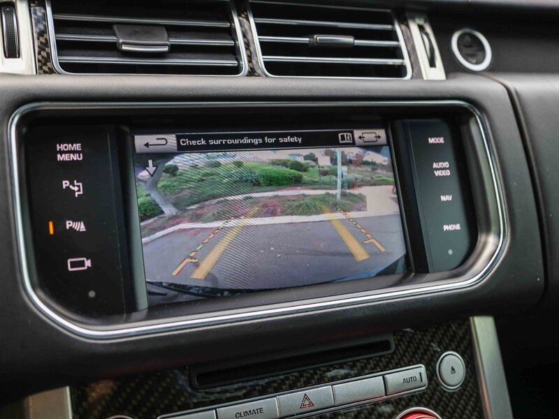 Used 2015 Land Rover Range Rover Supercharged AWD/4WD image 32
