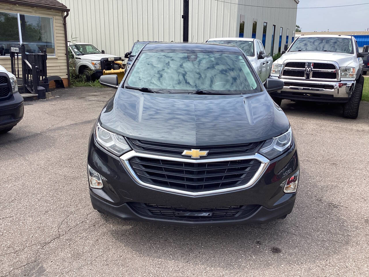 Used 2020 Chevrolet Equinox LS image 10