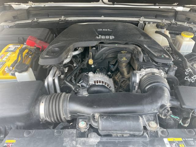 Used 2020 Jeep Gladiator Mojave AWD/4WD image 32