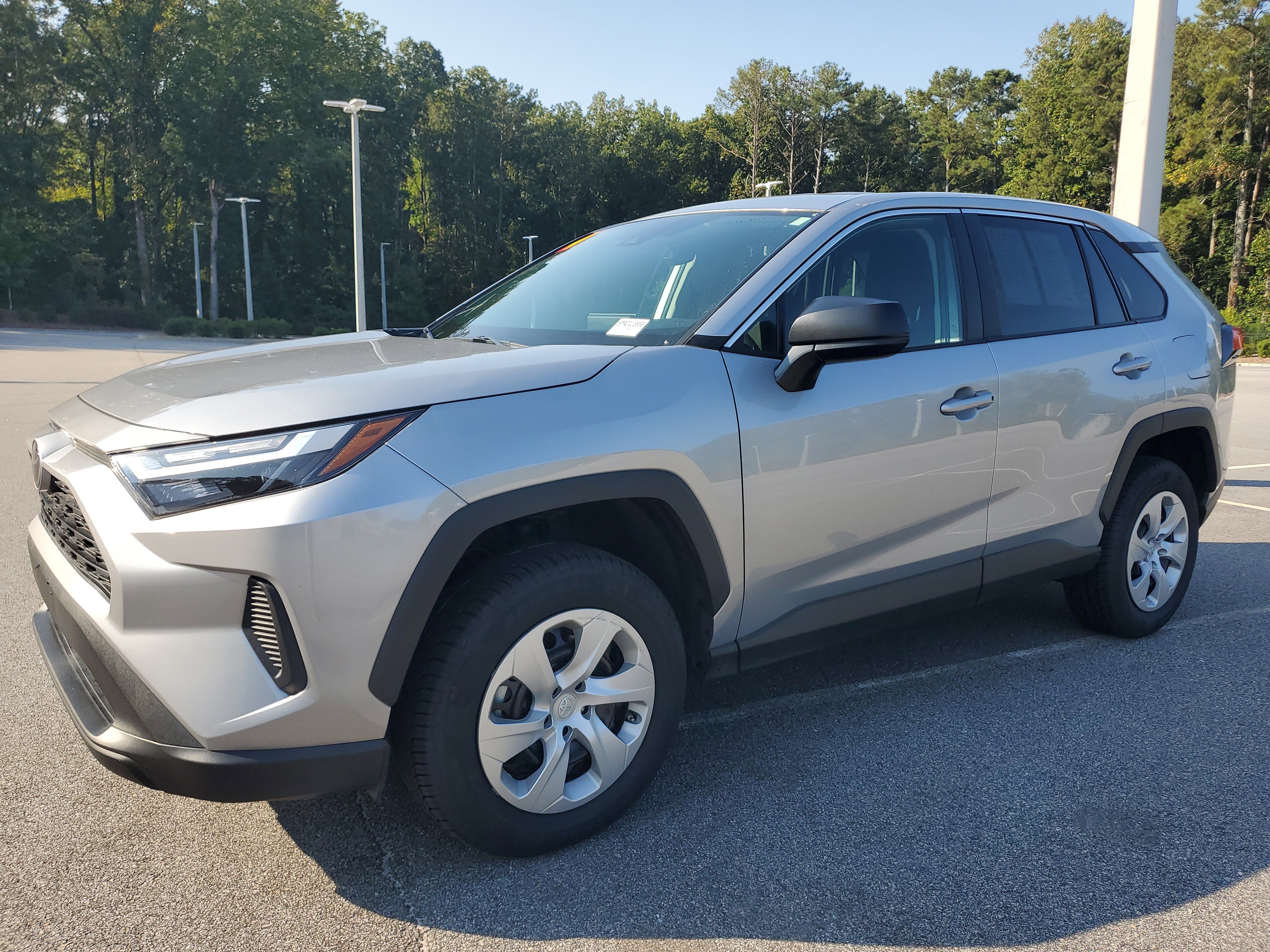 Used 2024 Toyota RAV4 LE image 3