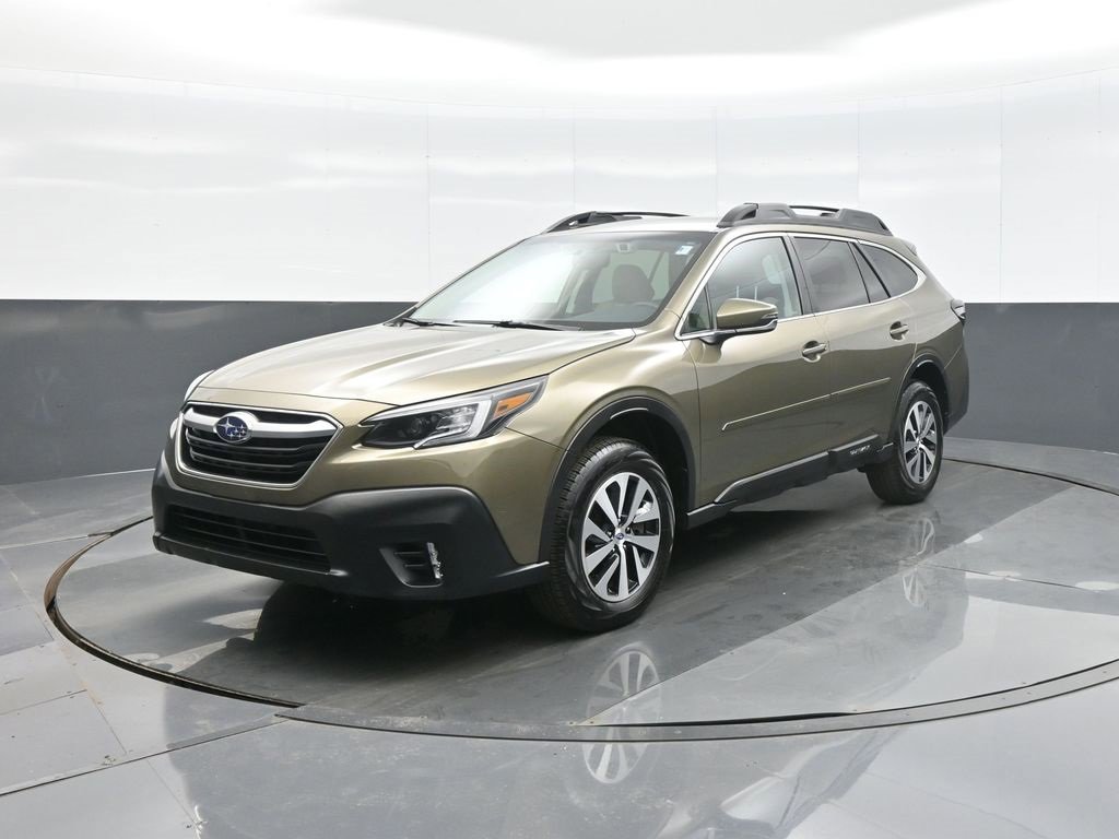 Used 2020 Subaru Outback Premium image 3