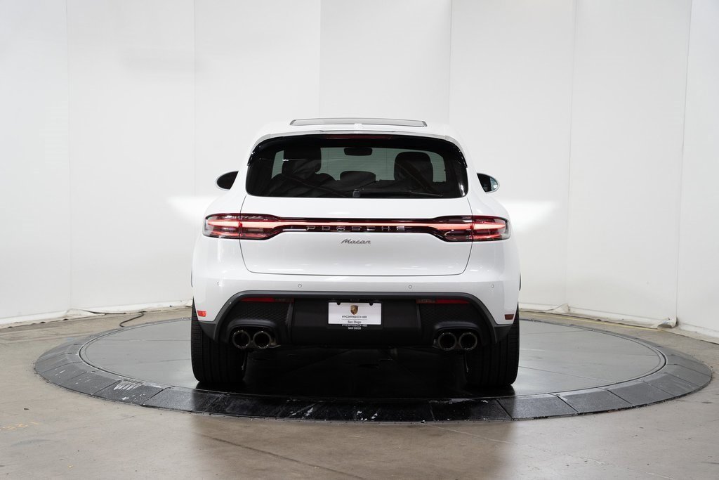 Certified 2024 Porsche Macan image 8