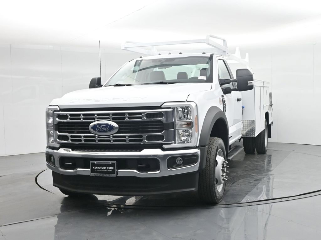 New 2025 Ford F450 XL w/ XL Chrome Package image 67