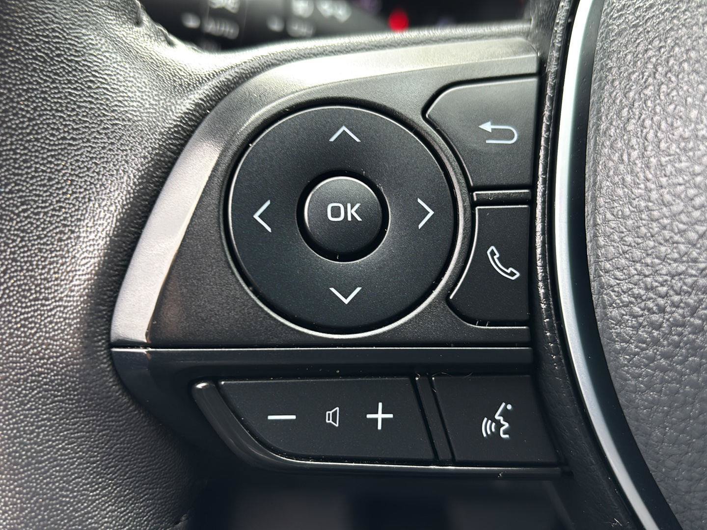 Used 2024 Toyota RAV4 Adventure AWD/4WD image 27
