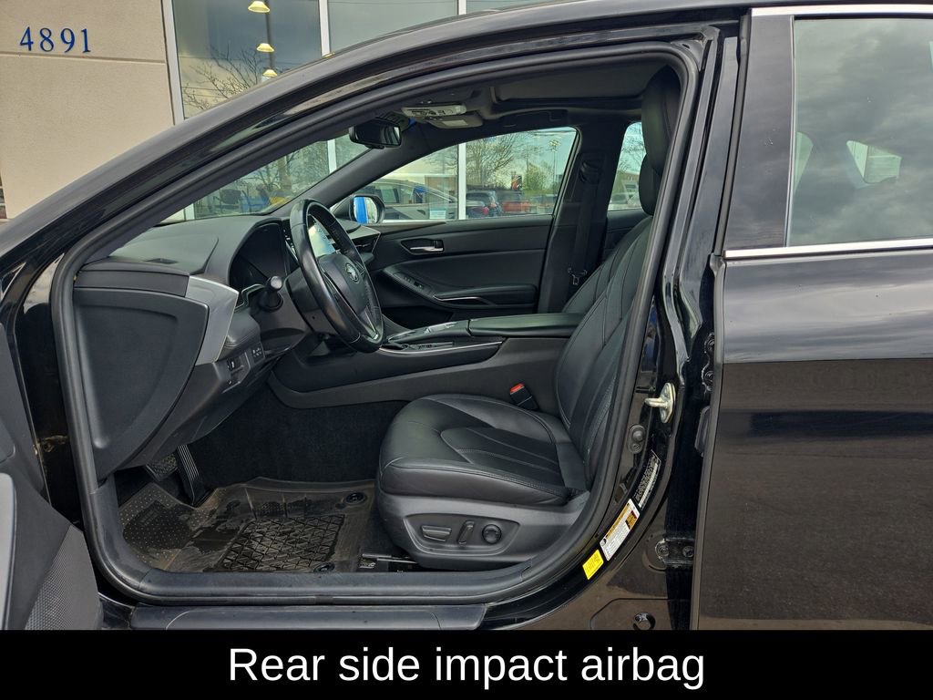 Used 2020 Toyota Avalon XLE w/ Moonroof Package FWD image 14